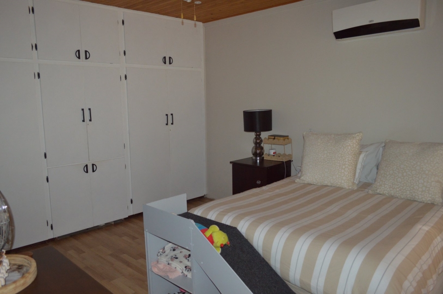 4 Bedroom Property for Sale in Flimieda North West